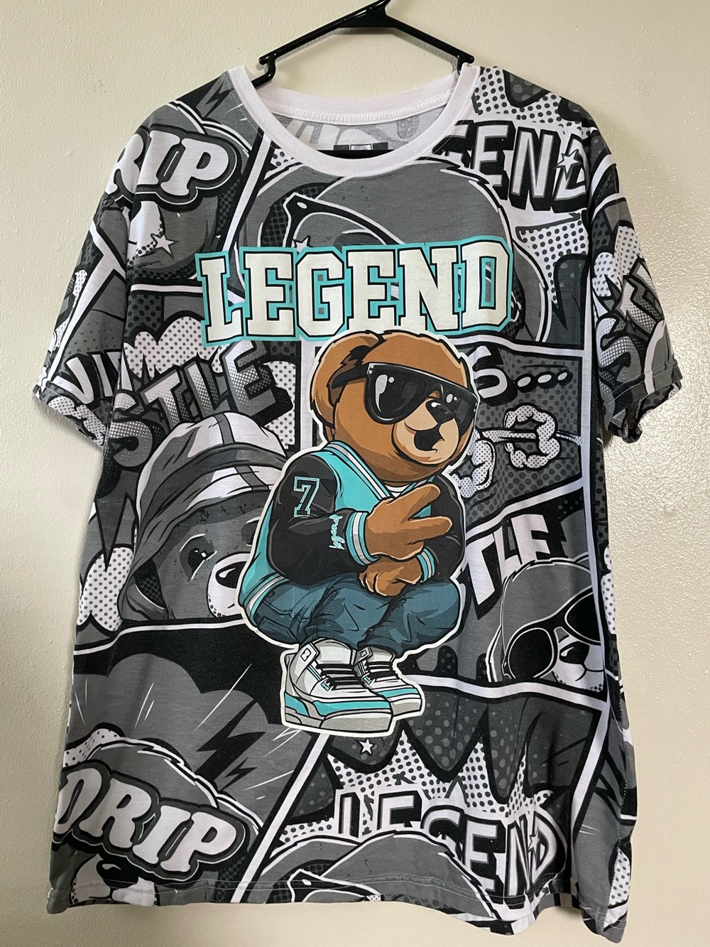 'Legend' Graphic Short Sleeve Tee in Gray & Teal